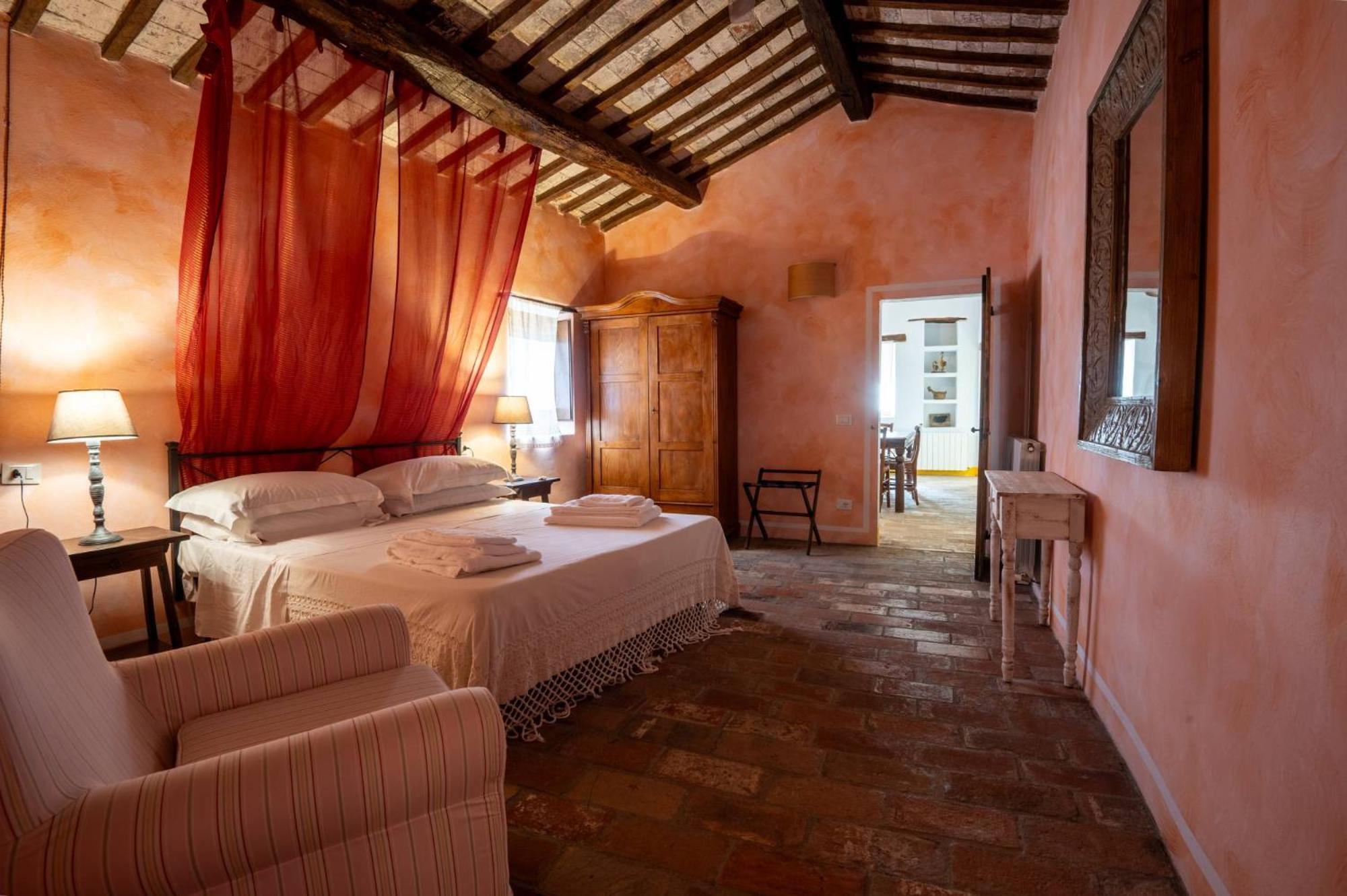 Bed and Breakfast Castello Valenzino Antognola Екстер'єр фото