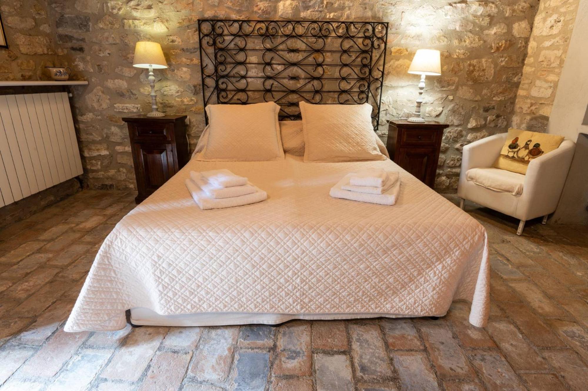 Bed and Breakfast Castello Valenzino Antognola Екстер'єр фото