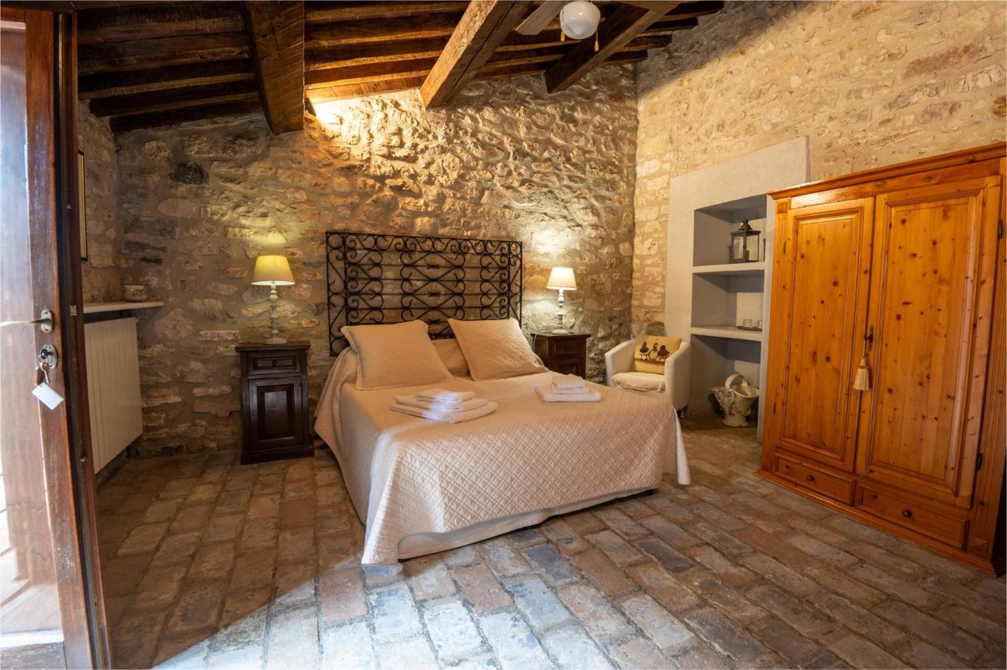 Bed and Breakfast Castello Valenzino Antognola Екстер'єр фото