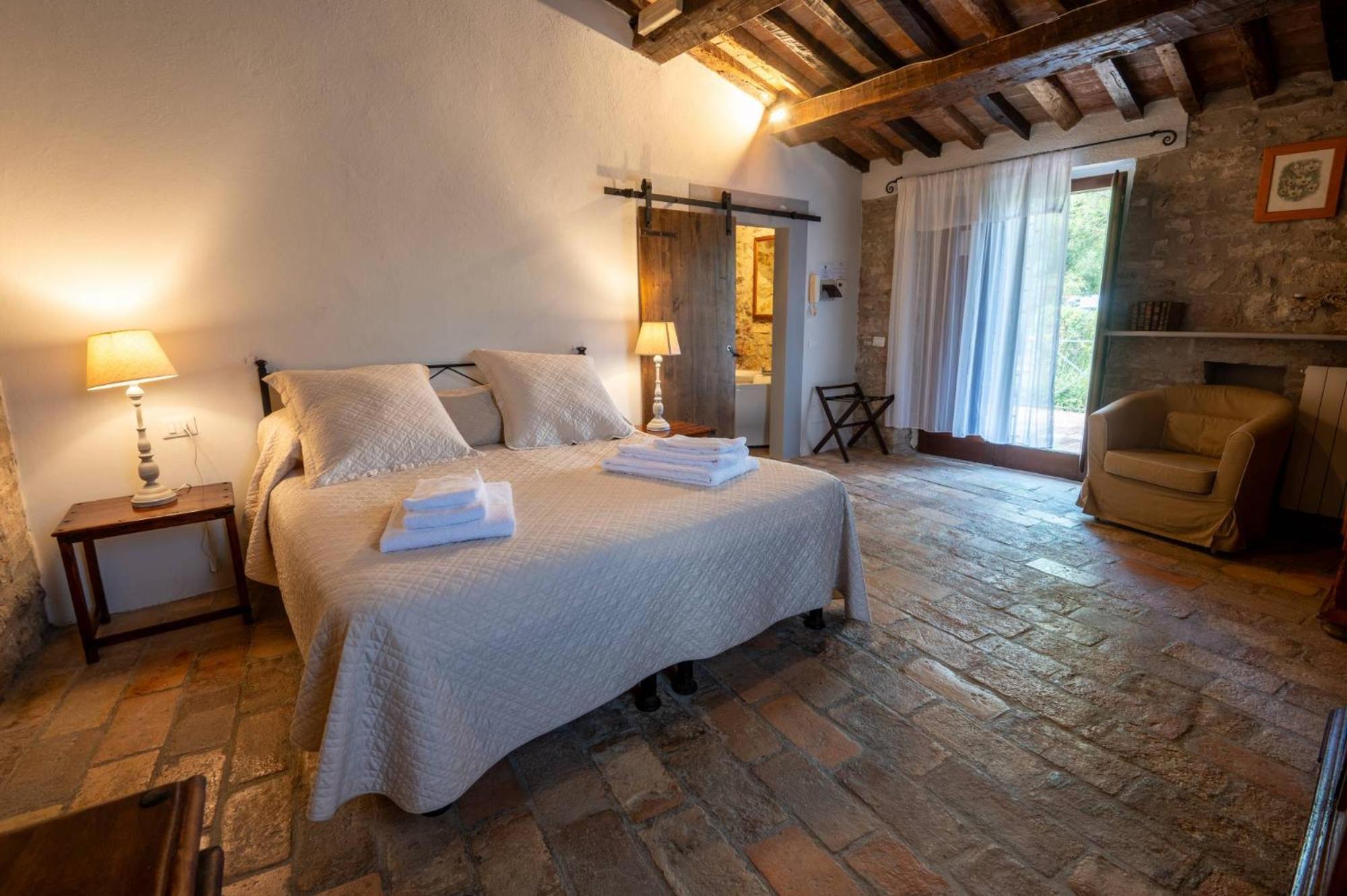 Bed and Breakfast Castello Valenzino Antognola Екстер'єр фото