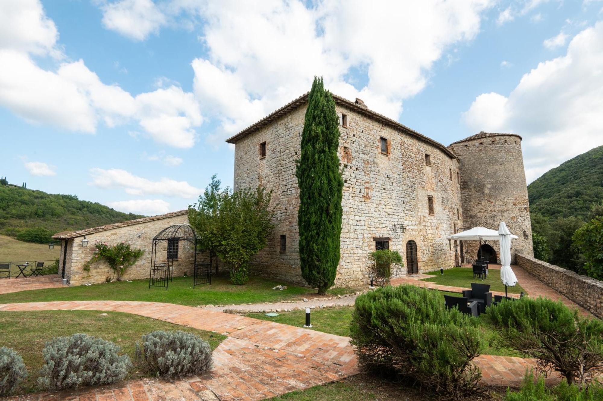 Bed and Breakfast Castello Valenzino Antognola Екстер'єр фото