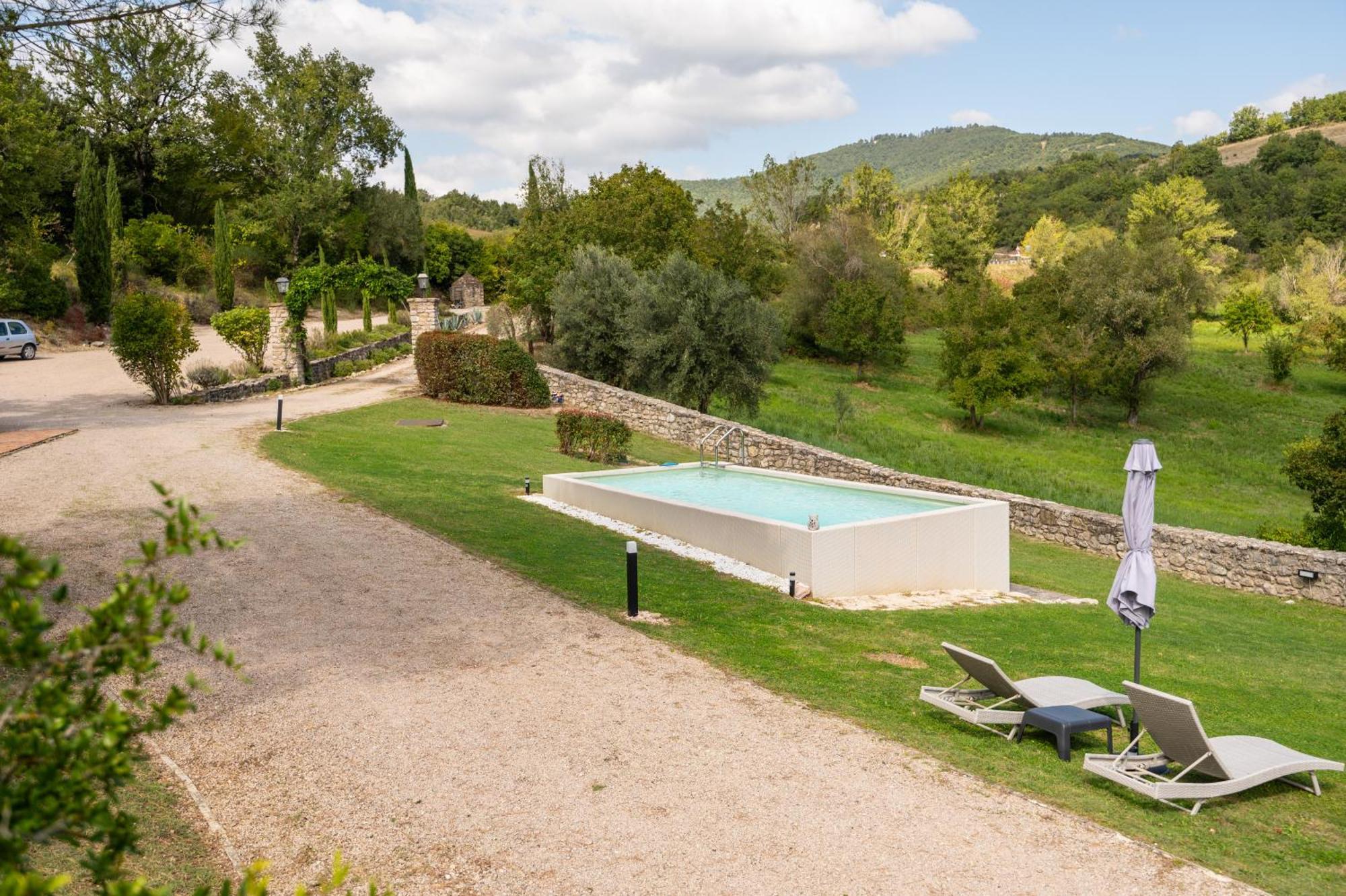 Bed and Breakfast Castello Valenzino Antognola Екстер'єр фото